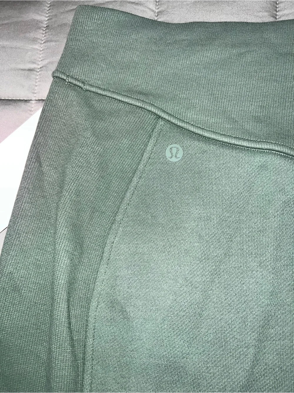 Lululemon Scuba High-Rise Mini Skirt in Grey Eucalyptus Size Large